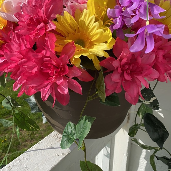 Beautiful Bountiful Colorful Hanging - Picture 3 of 5